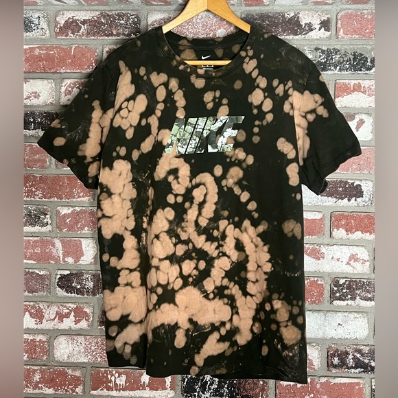 Nike Broken glass logo, Dark Olive Green with bleach splatter design tshirt - Picture 1 of 7